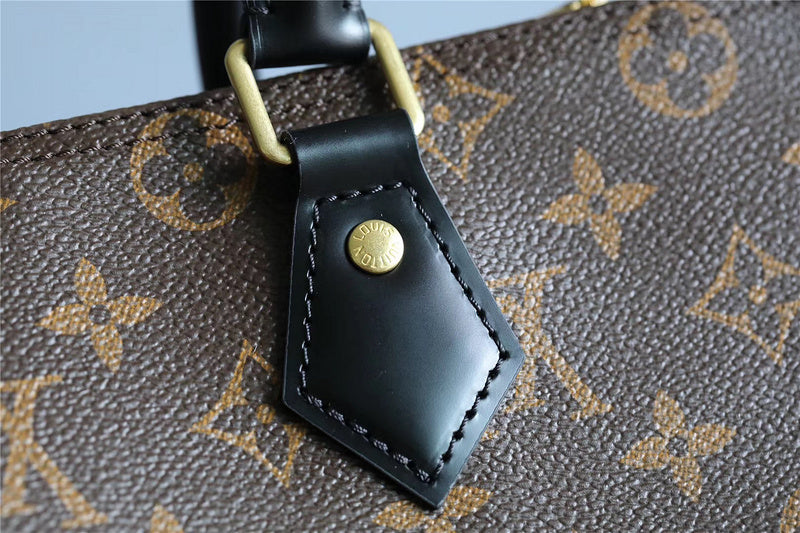Fan Fashion Lu-Vi bags - 8159