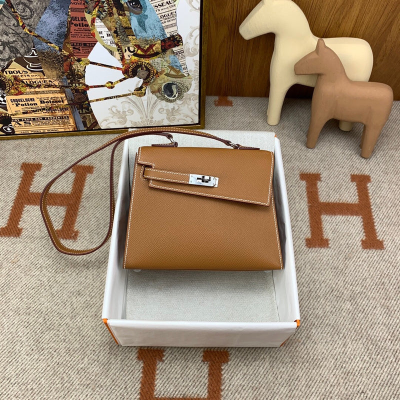 Amelia - HMS Bags - 1718