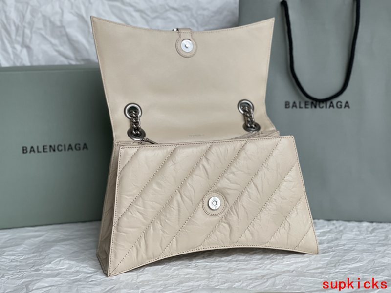 Amelia- BG Hourglass Bags - 001