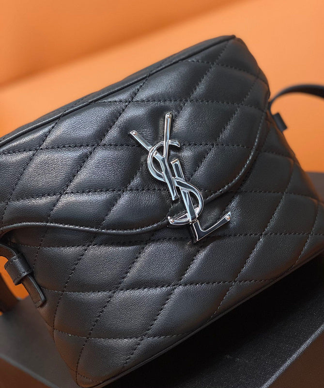 Amelia - YSL Bag - 2057