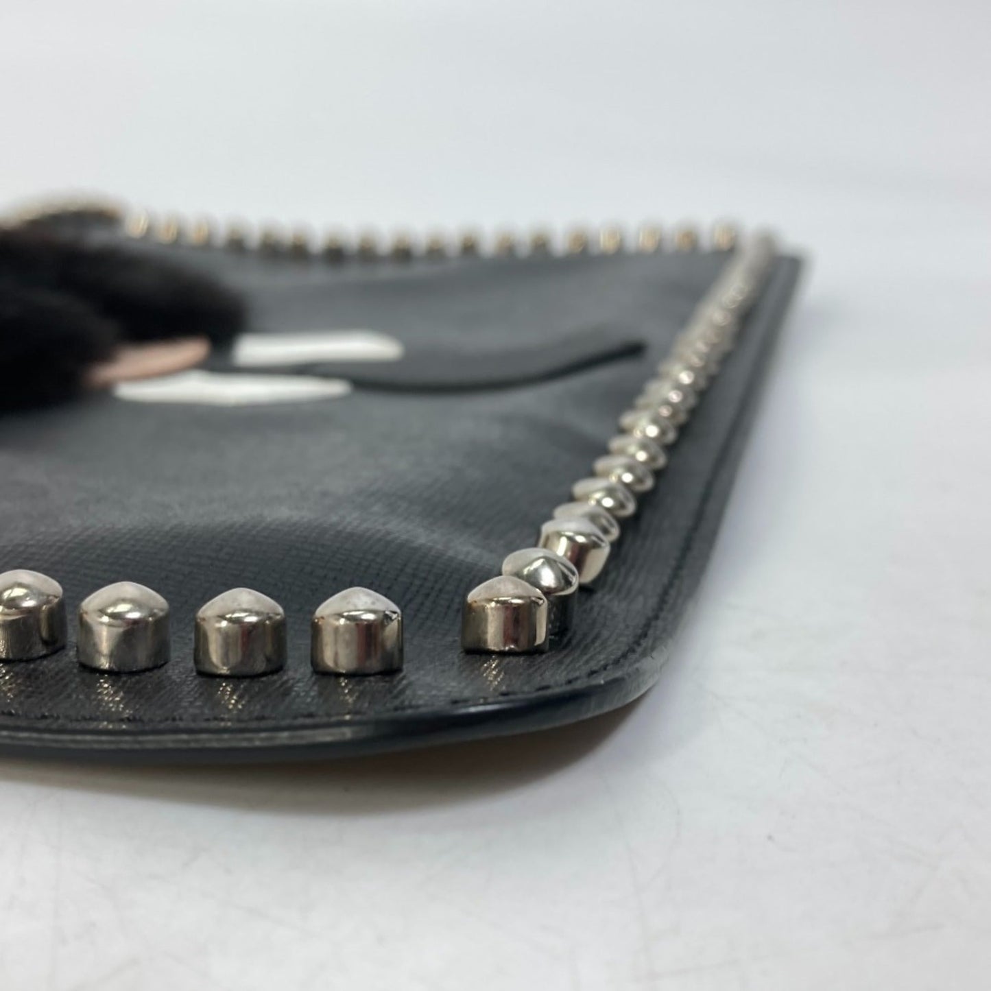 Fendi   Leather Fur Clutch Bag Pouch (Pre-Owned)