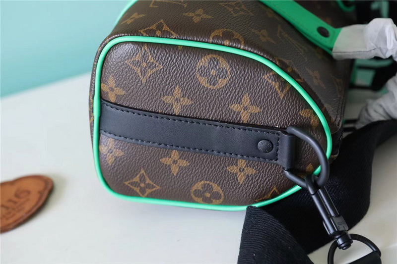 Fan Fashion Lu-Vi bags - 11256