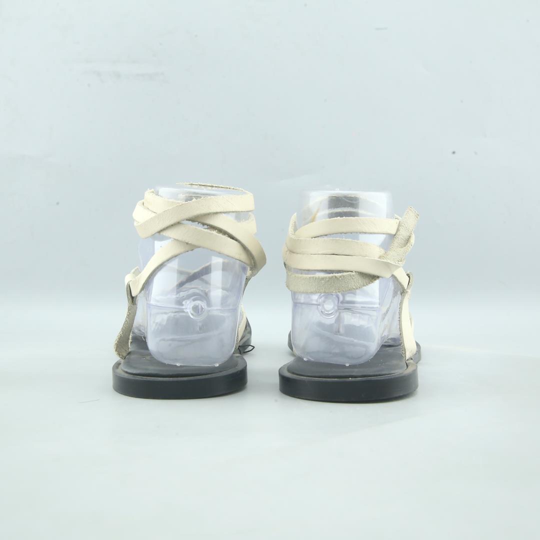 ZARA. .