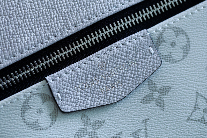 Fan Fashion Lu-Vi bags - 9766
