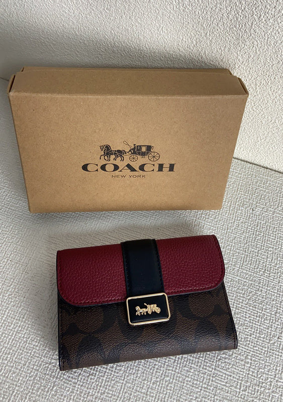 Amelia-i CAH Bags - 002
