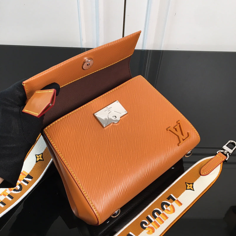 Fan Fashion Lu-Vi bags - 17243