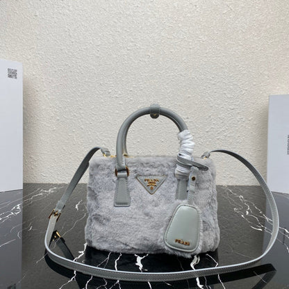 Amelia- PRDA  LUXURY BAGS - 975