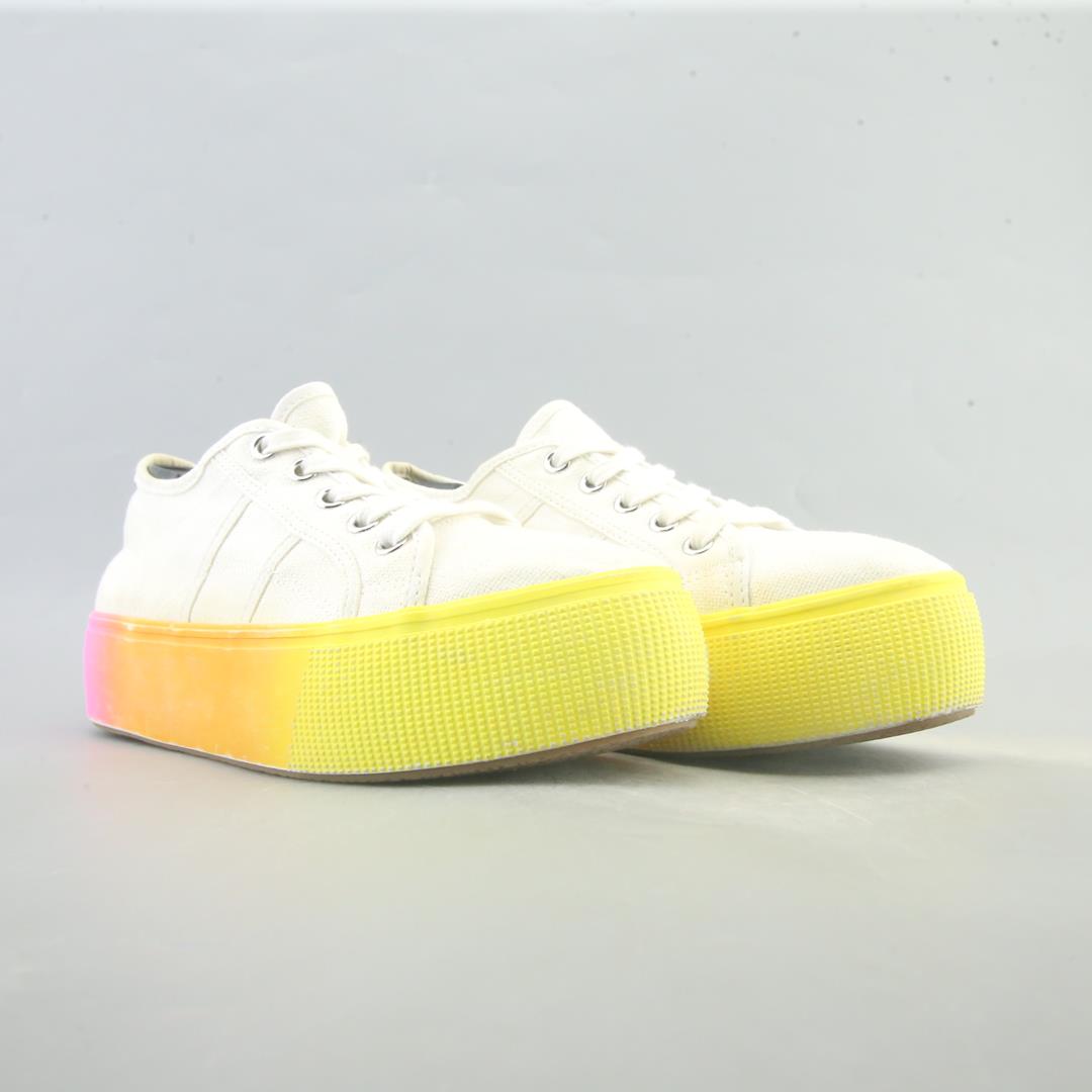STEVE MADDEN EMMI