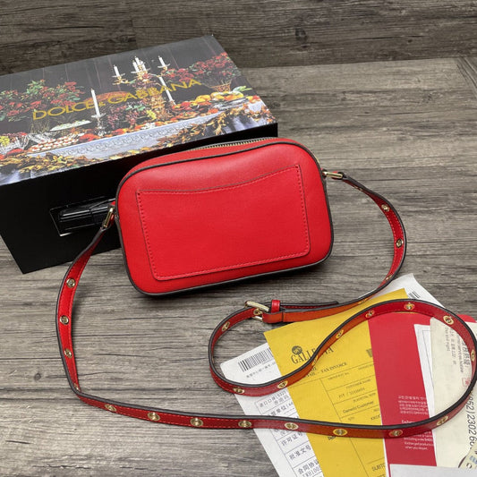 DG Crossbody 3.5 Bag Red For Women 7.5in/19AmeliaDG 