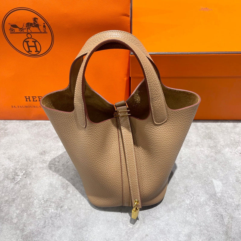 Amelia - HMS Bags - 1736