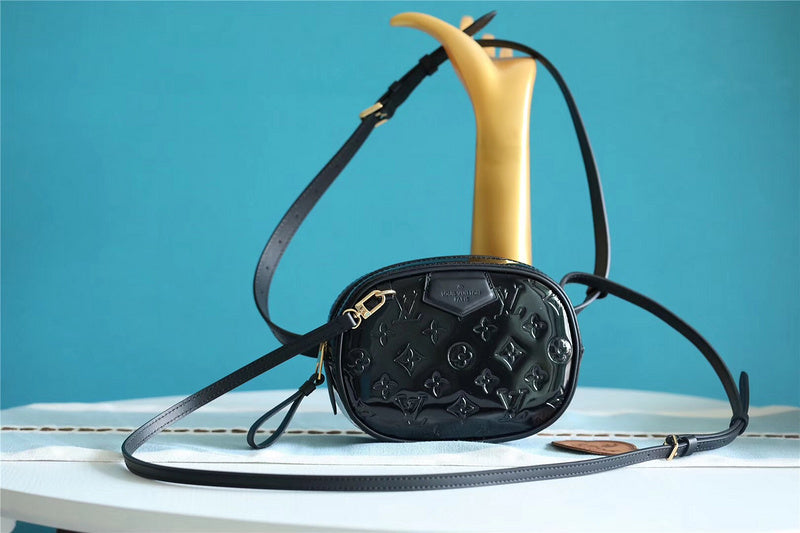 Fan Fashion Lu-Vi bags - 8398