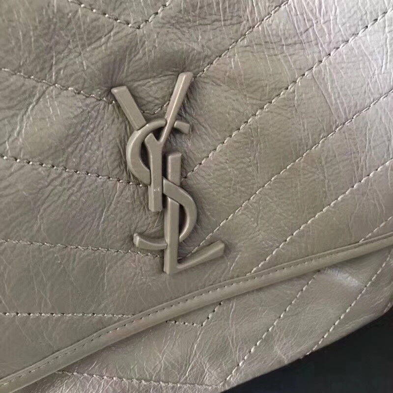 Amelia - YSL Bag - 3884