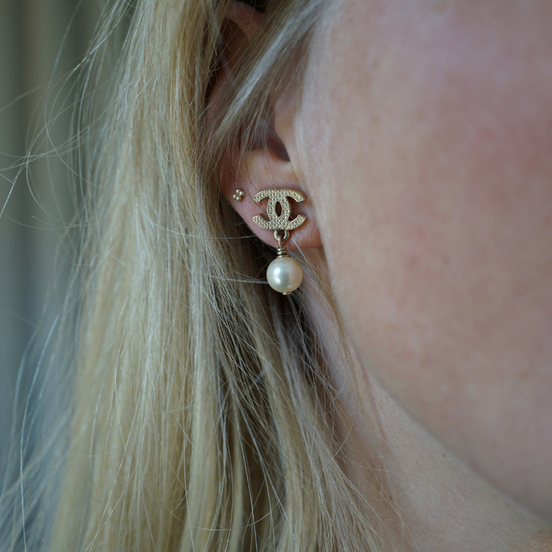 CHANEL EARRINGS | PEARLS