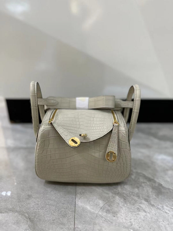 Amelia - HMS Bags - 1658