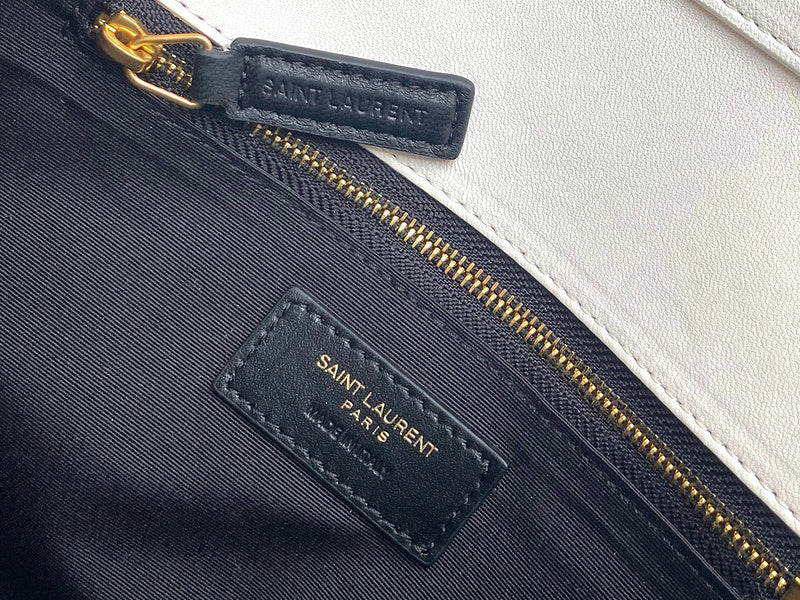 Amelia - YSL Bag - 3681
