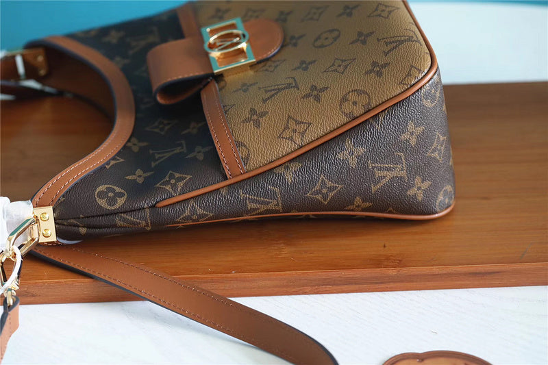 Fan Fashion Lu-Vi bags - 8110