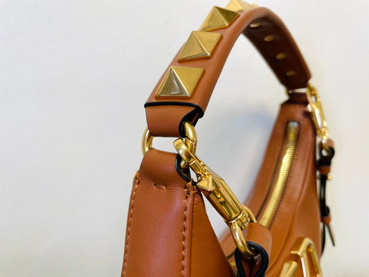 VAL LUXURY BAGS - FOR FASHION LOVERS  AFFORDABLE LUXURY BAGS- 581