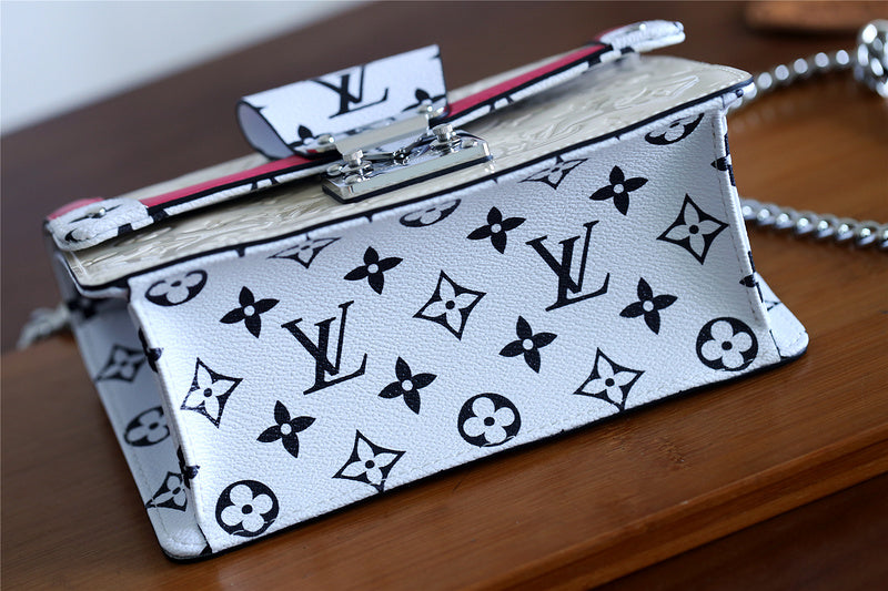 Fan Fashion Lu-Vi bags - 8042