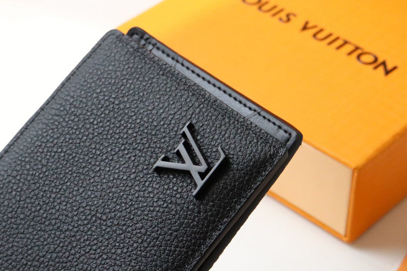 Fan Fashion Lu-Vi bags - 17598
