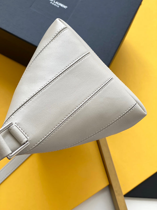 Amelia - YSL Bag - 4170
