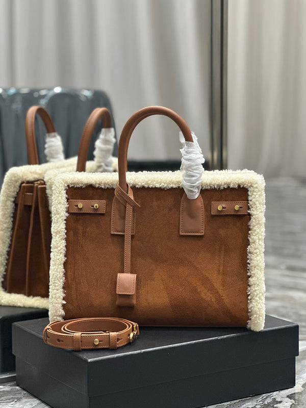 Amelia - YSL Bag - 3940