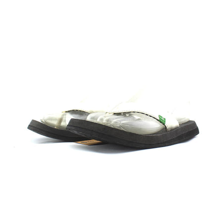 SANUK  .