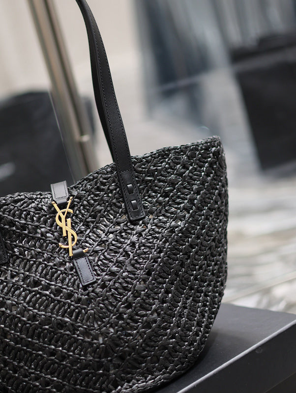 Amelia - YSL Bag - 1824