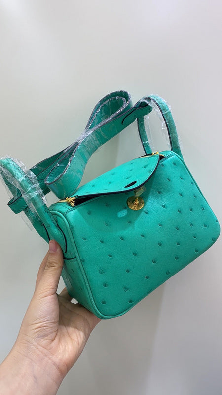 Amelia - HMS Bags - 1660