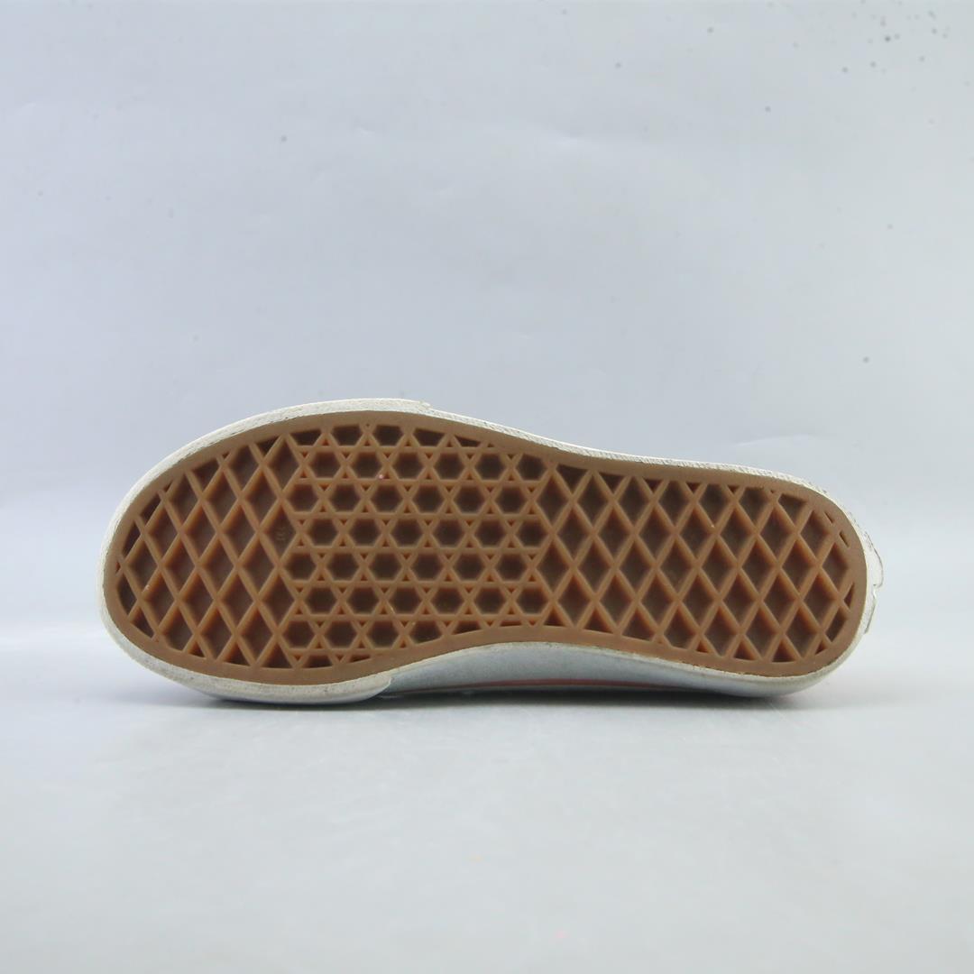 VANS OFF THE WALL