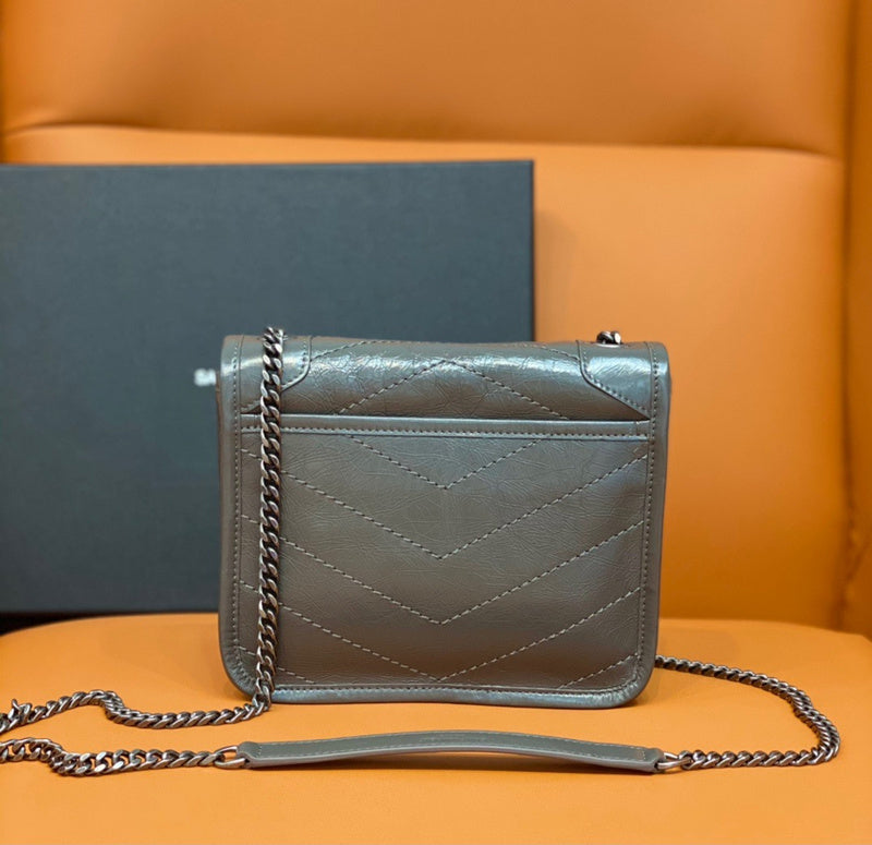 Amelia - YSL Bag - 2084