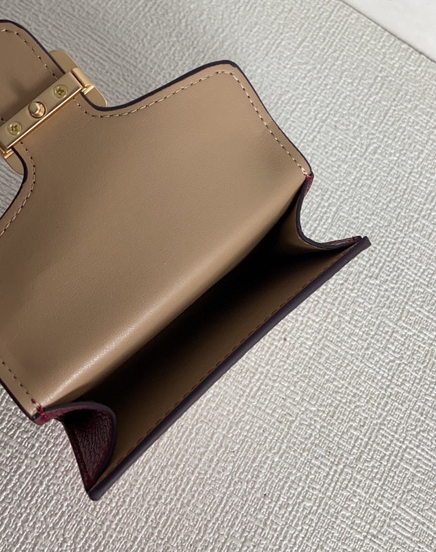 Amelia-i CAH Bags - 137
