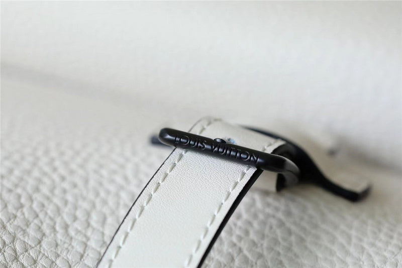 Fan Fashion Lu-Vi bags - 9653