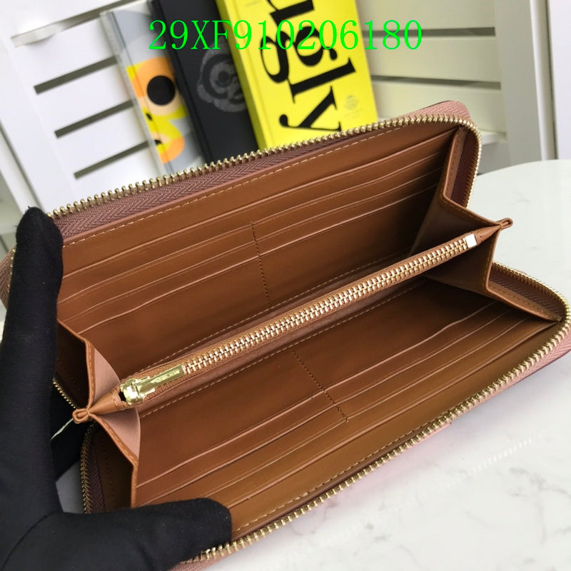Amelia - CAH Wallet - 019