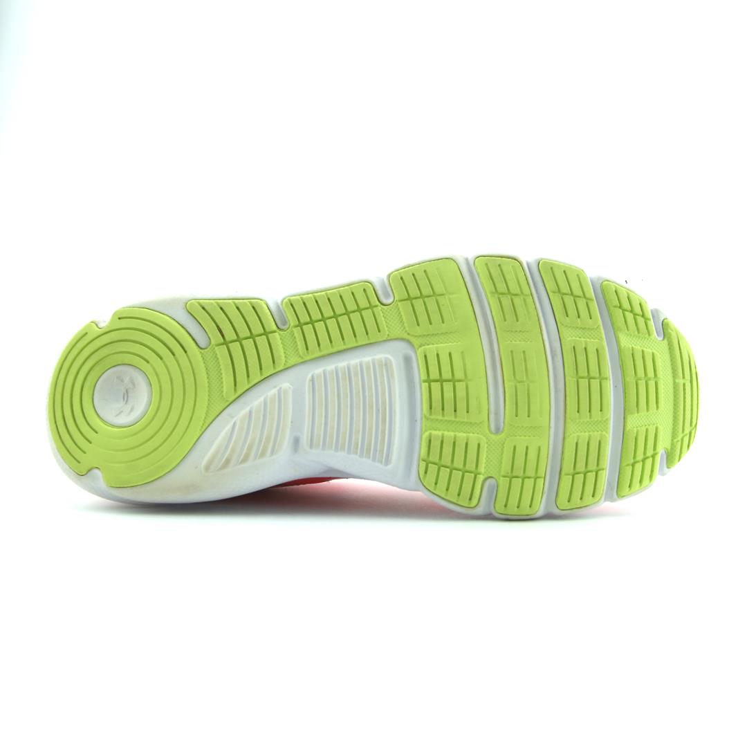 UNDER ARMOUR ASSERT 8