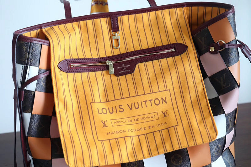Fan Fashion Lu-Vi bags - 8071