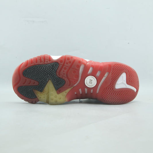 JORDAN  JUMPMAN TWO TREY
