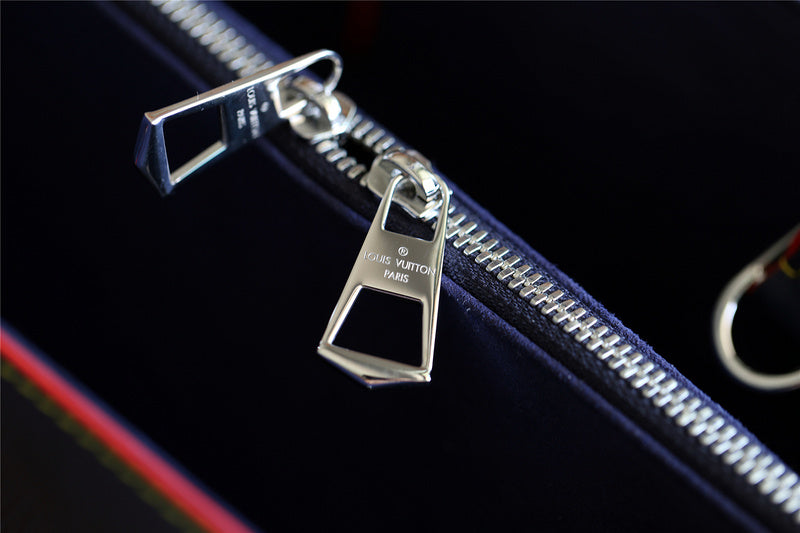 Fan Fashion Lu-Vi bags - 8424