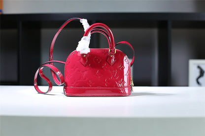 Fan Fashion Lu-Vi bags - 8305