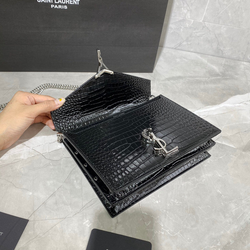 Amelia - YSL Bag - 4060