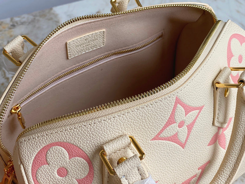 Amelia's Bag Gallery - LOV Bags - 712