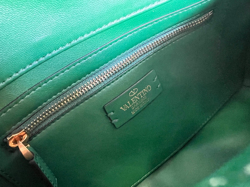 VAL LUXURY BAGS - FOR FASHION LOVERS  AFFORDABLE LUXURY BAGS- 1118
