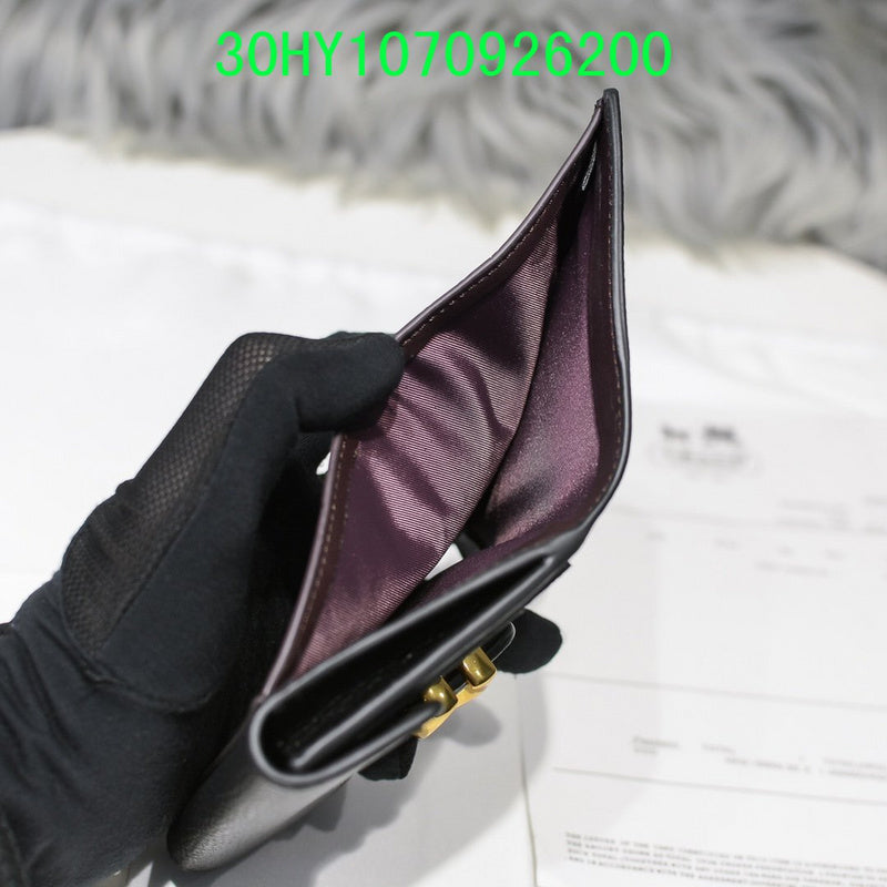 Amelia - CAH Wallet - 113