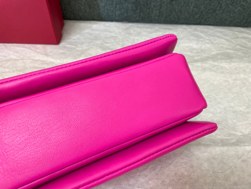 VAL LUXURY BAGS - FOR FASHION LOVERS  AFFORDABLE LUXURY BAGS- 519