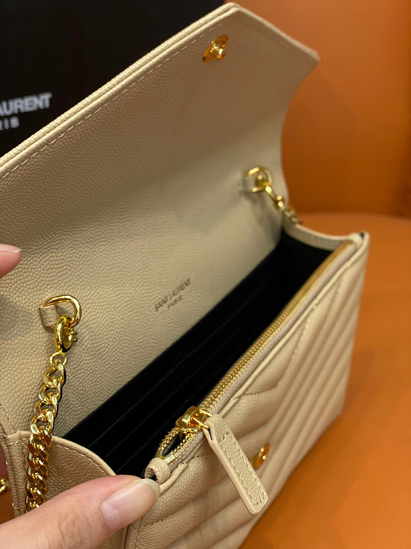 Amelia - YSL Bag - 2018