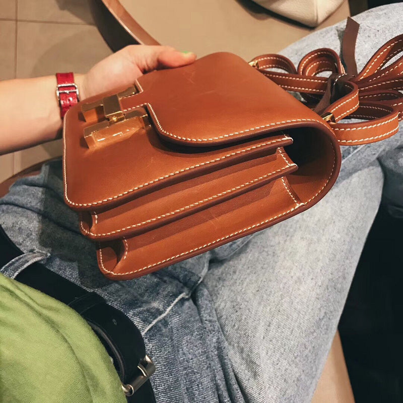 Amelia - HMS Bags - 1749