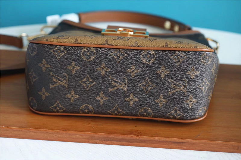 Fan Fashion Lu-Vi bags - 8110