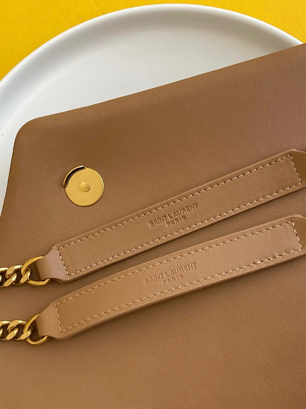 Amelia - YSL Bag - 2445