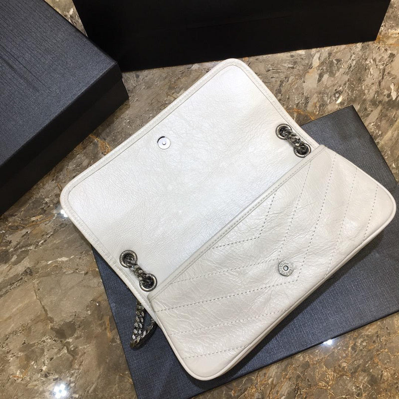 Amelia - YSL Bag - 2762