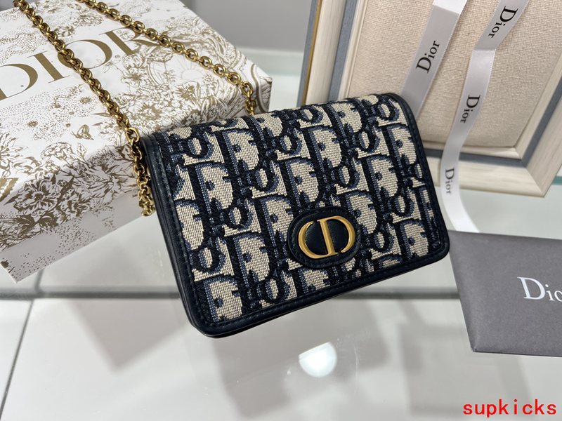 Amelia- Mix Wallets - 247
