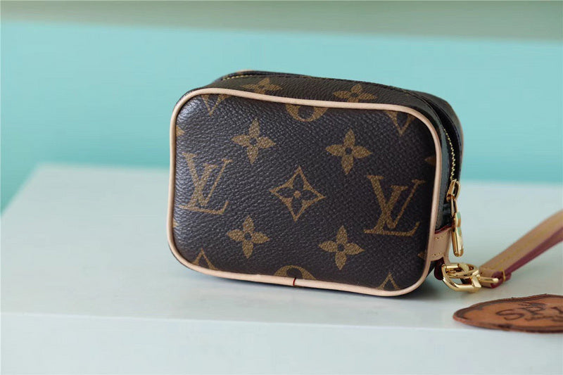 Fan Fashion Lu-Vi bags - 8858
